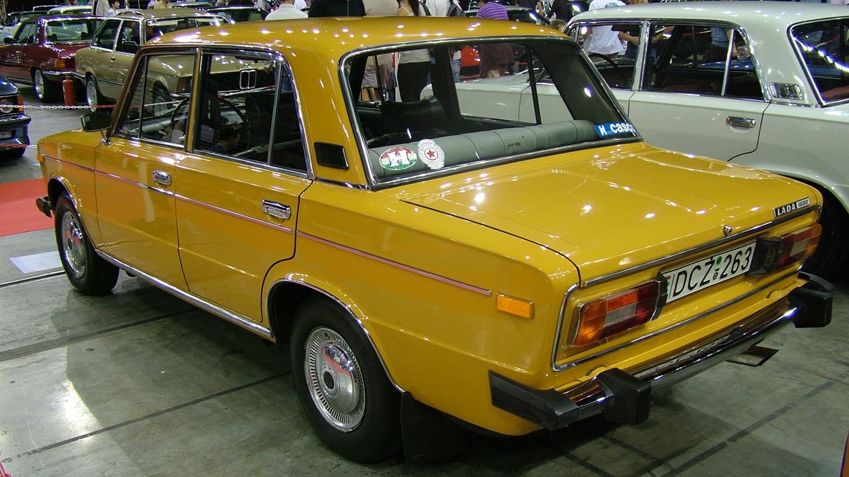 Автомобиль ВАЗ-2106/Lada 1600