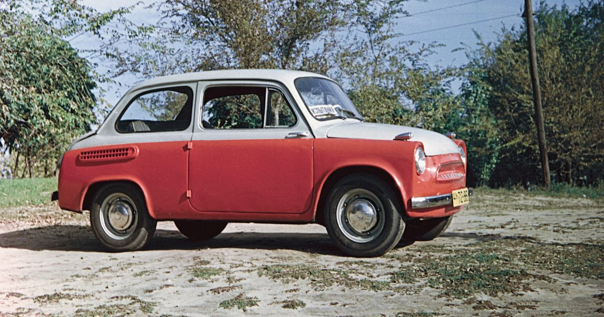 Автомобиль ЗАЗ-965 «Запорожец»