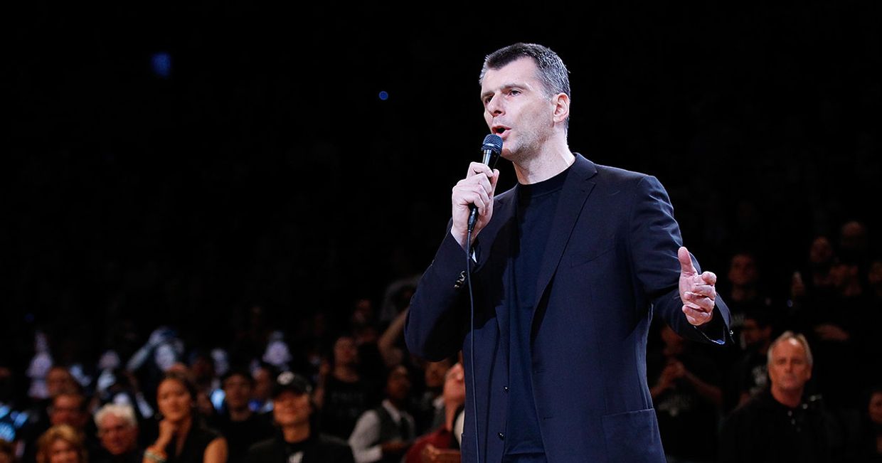Михаил Прохоров выступает в Barclays Center в Нью-Йорке
