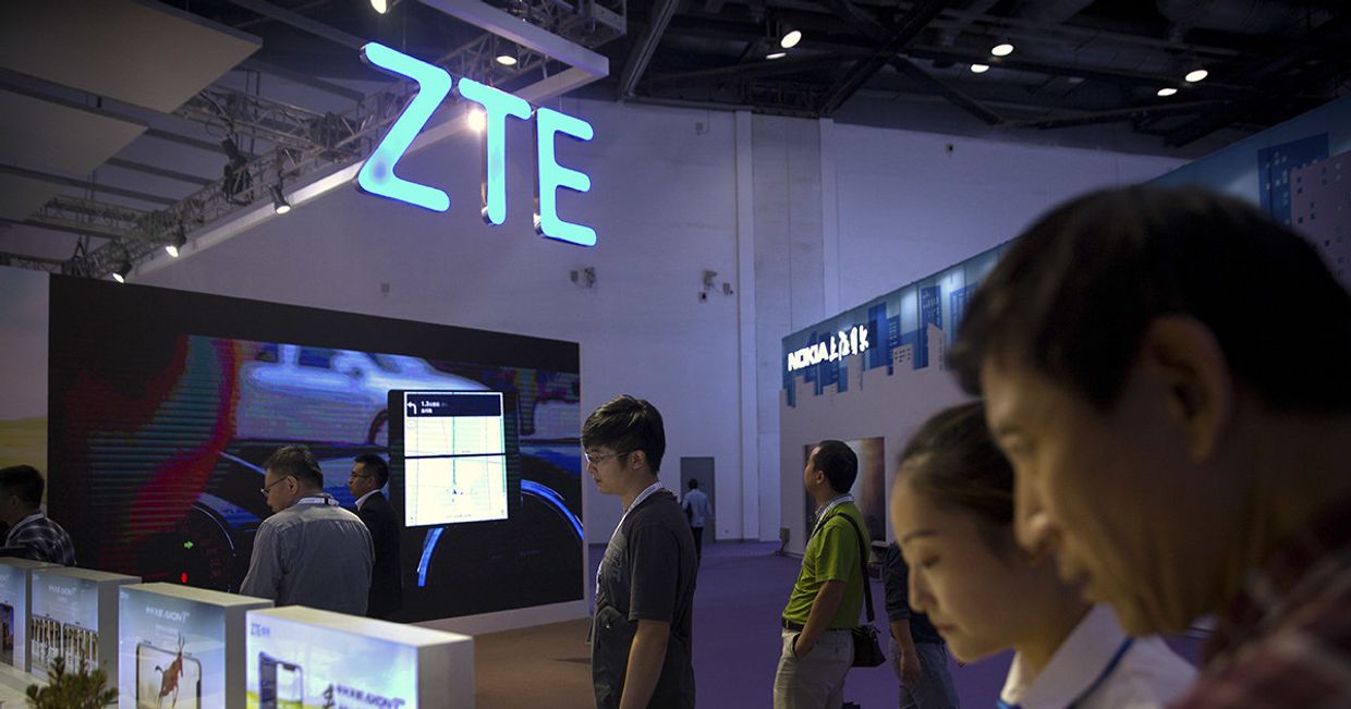 Стенд китайской ZTE на выставке PT Expo в Пекине Стенд китайской ZTE на выставке PT Expo в Пекине
