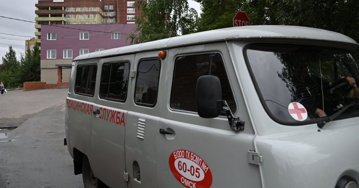 Больница в Омске, где находится А. Навальный