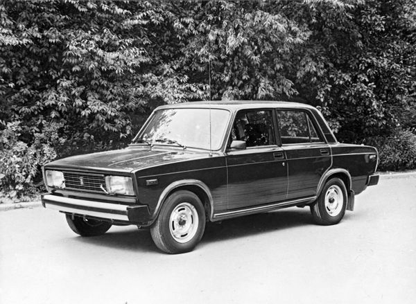 Автомобиль Жигули ВАЗ-2105