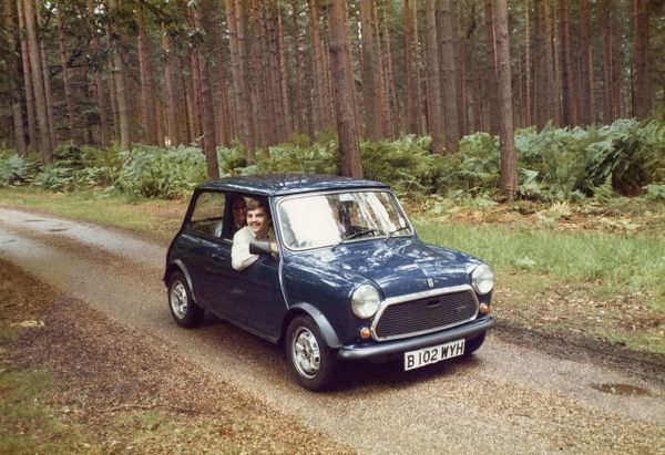 Автомобиль Mini