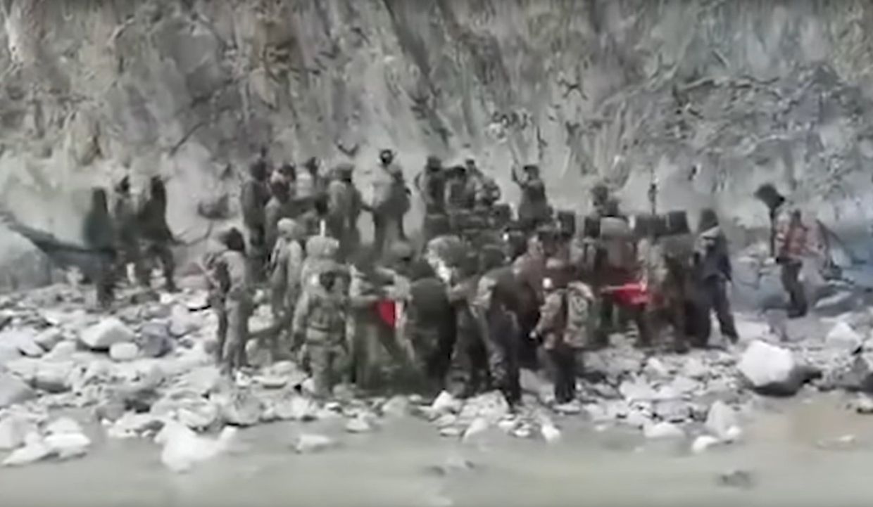 Китайские и индийские пограничники сошлись в рукопашном бою