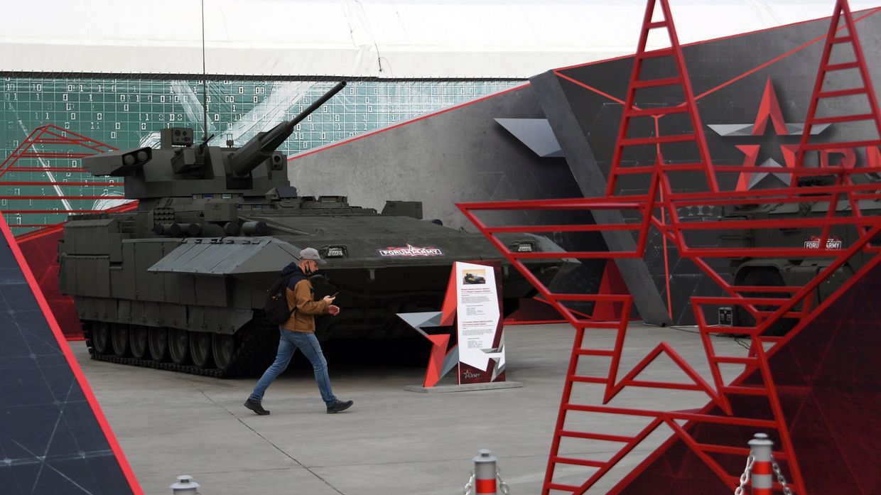 БМП Т-15 на выставке вооружений Международного военно-технического форума