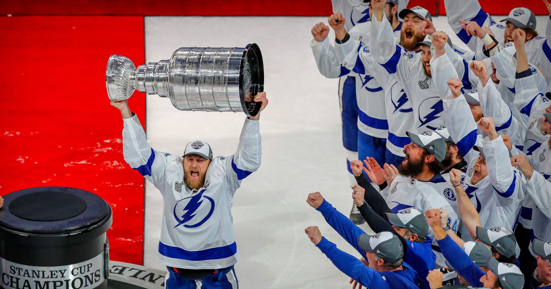 28 сентября 2020. Tampa Bay Lightning выигрывает Кубок Стэнли - ИноСМИ, 1920, 29.09.2020