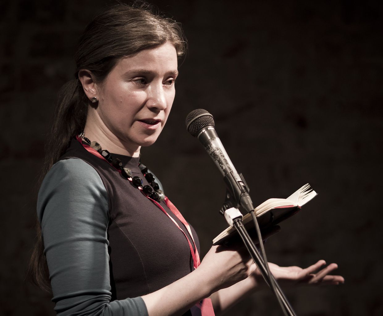 23 июня 2017. Екатерина Шульман читает доклад на мероприятии «АнтиСталин» в Сахаровском центре