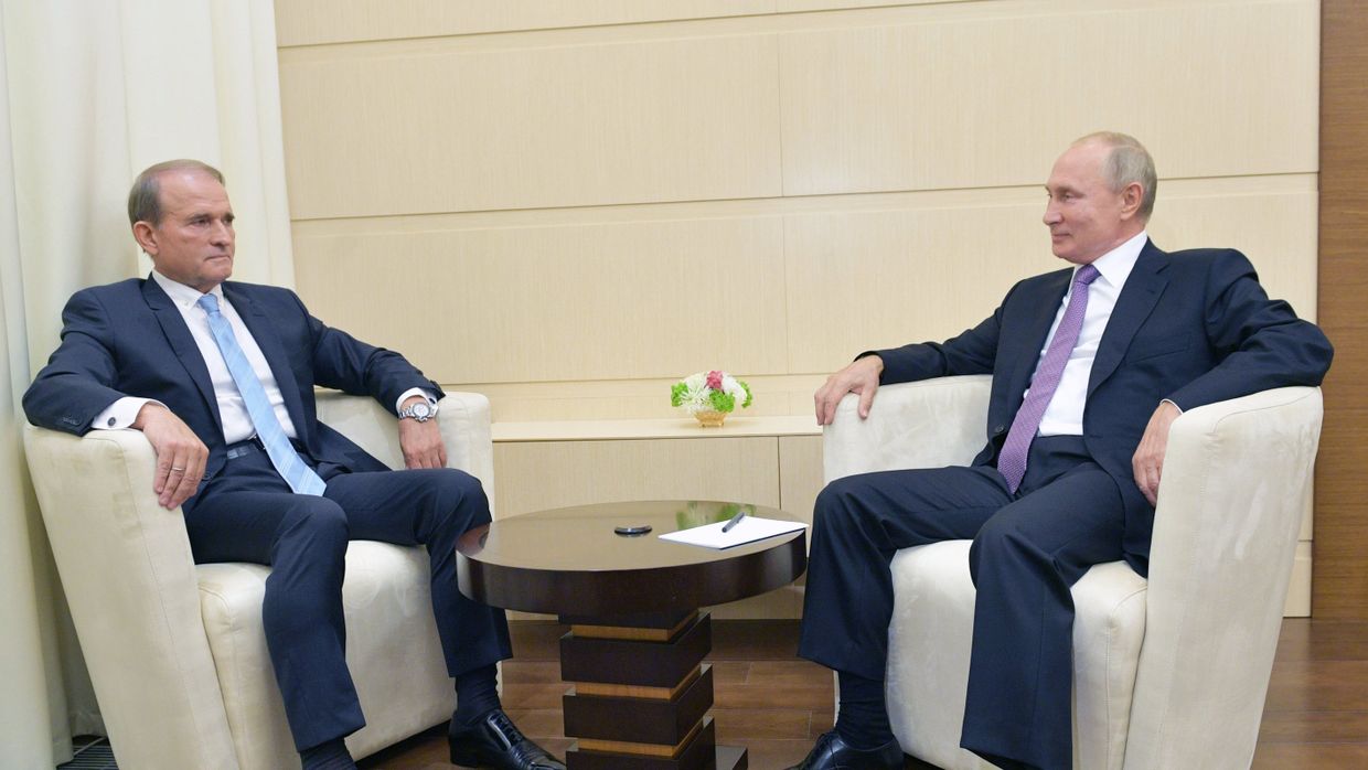 Президент РФ В. Путин провел встречу с председателем украинской партии В. Медведчуком
