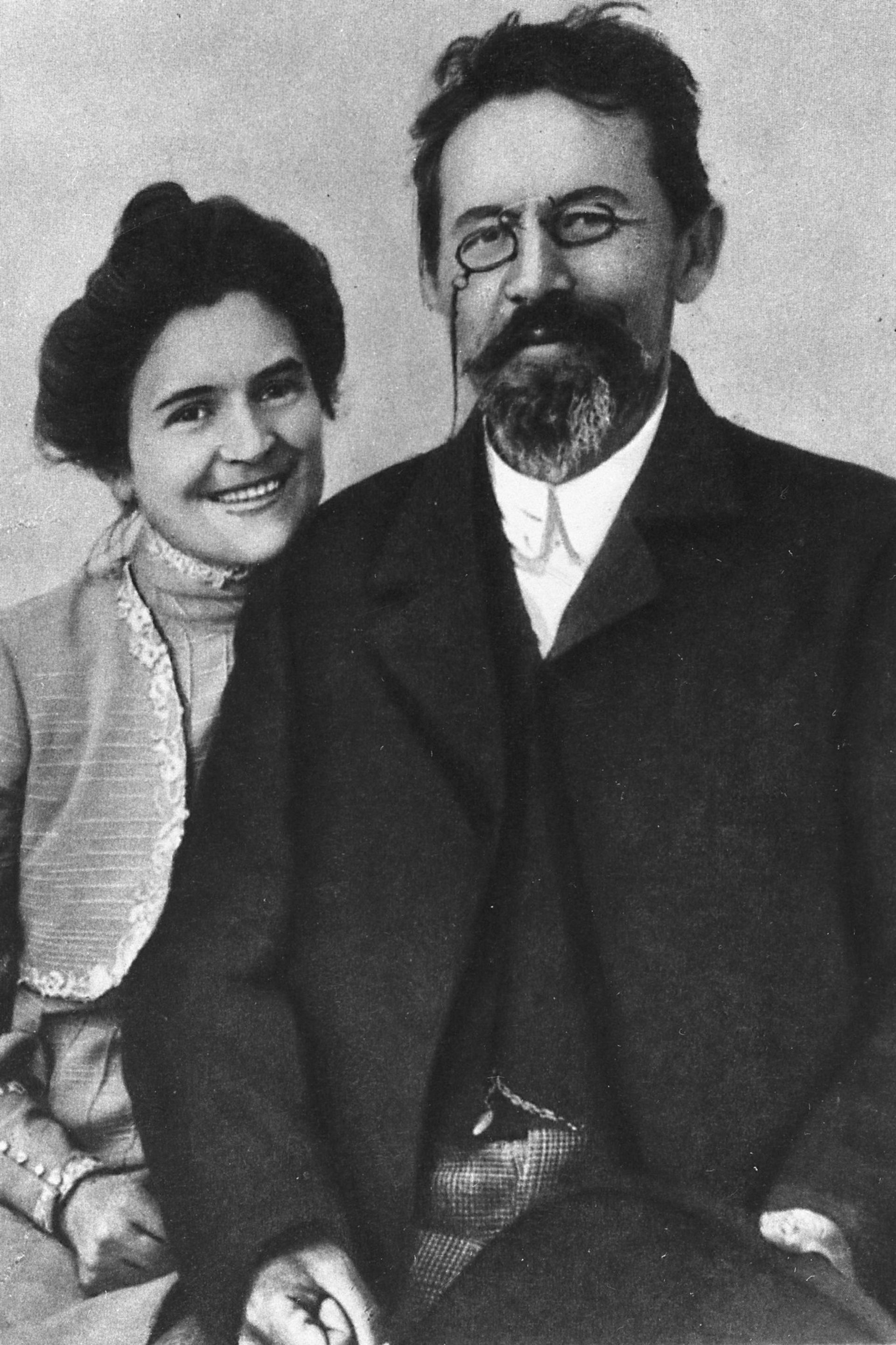 Писатель Антон Павлович Чехов и его жена - актриса Ольга Леонардовна Книппер-Чехова - ИноСМИ, 1920, 07.11.2020