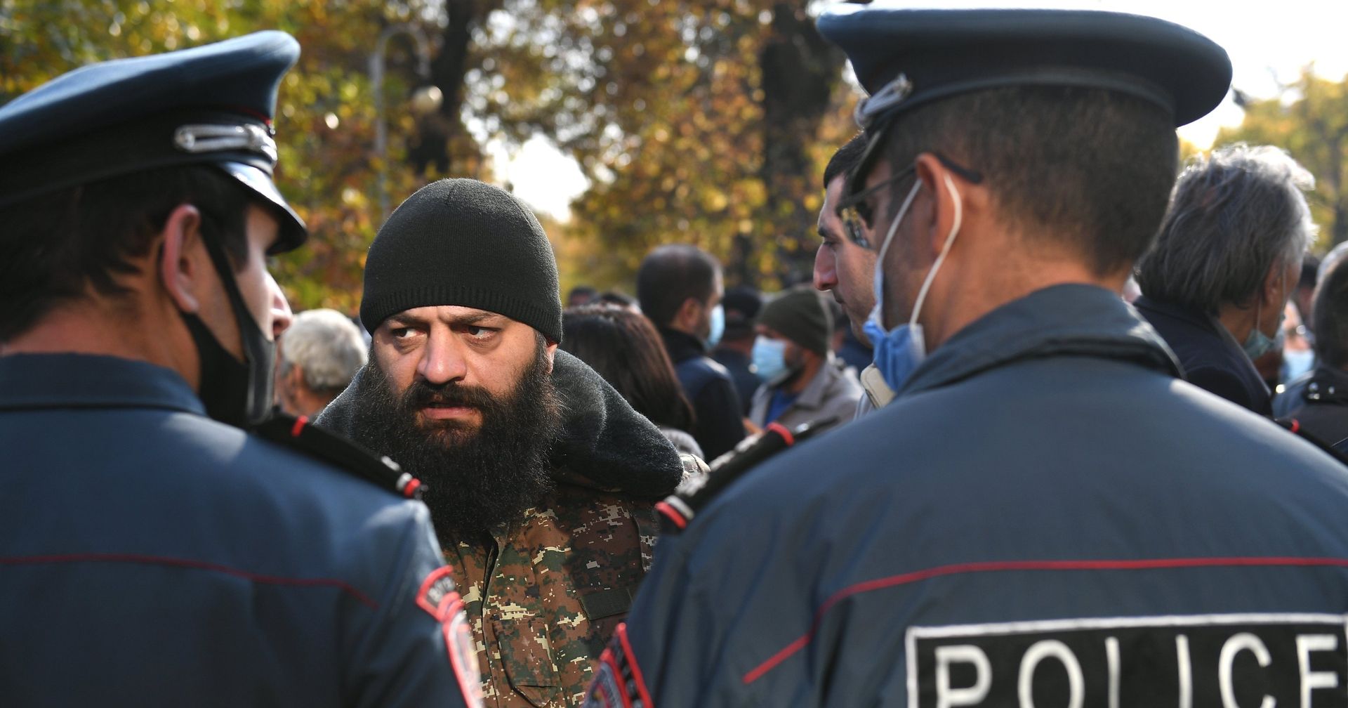 Митинг за освобождение подозреваемых в покушении на премьер-министра Армении Н. Пашиняна - ИноСМИ, 1920, 16.11.2020