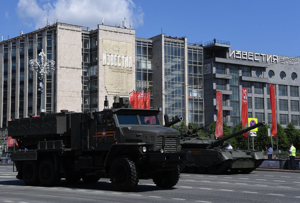 Военная техника на Тверской улице