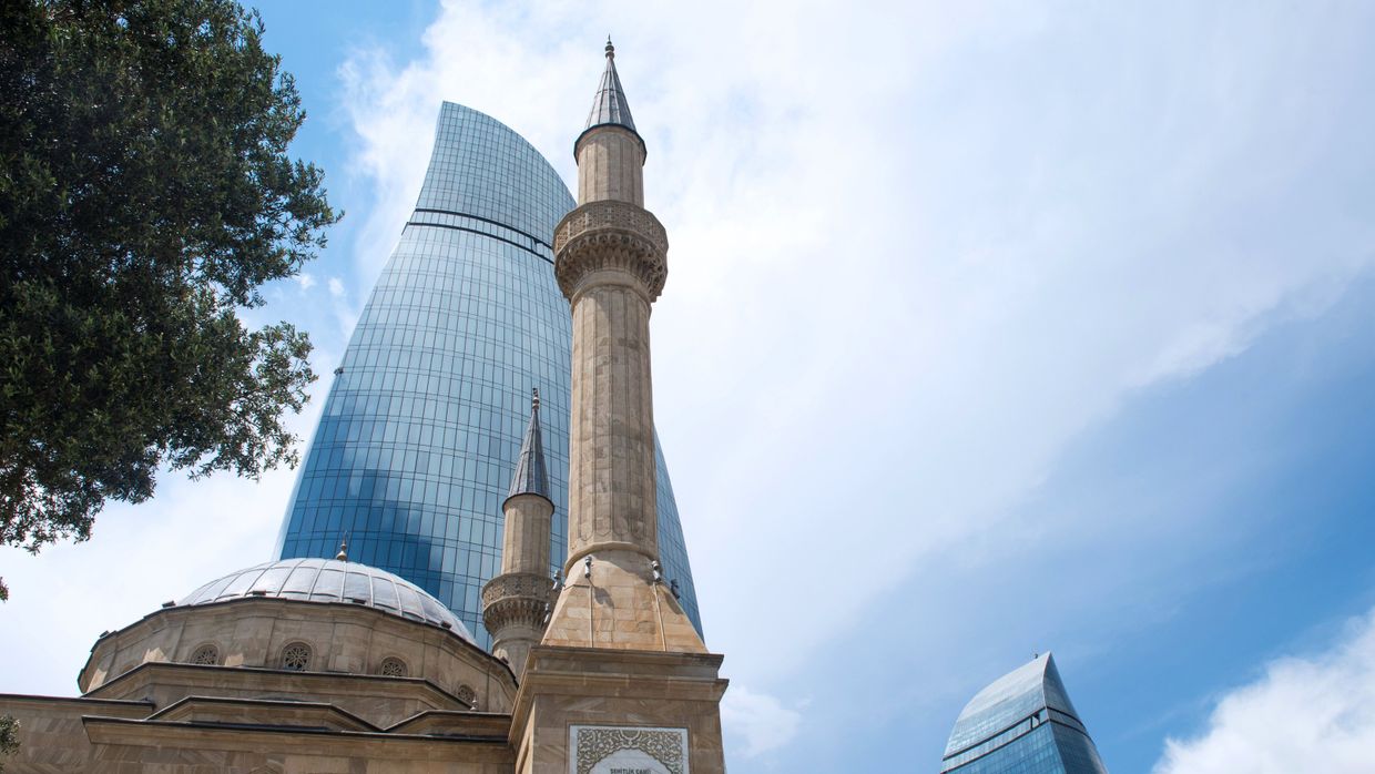 Города Мира. Баку