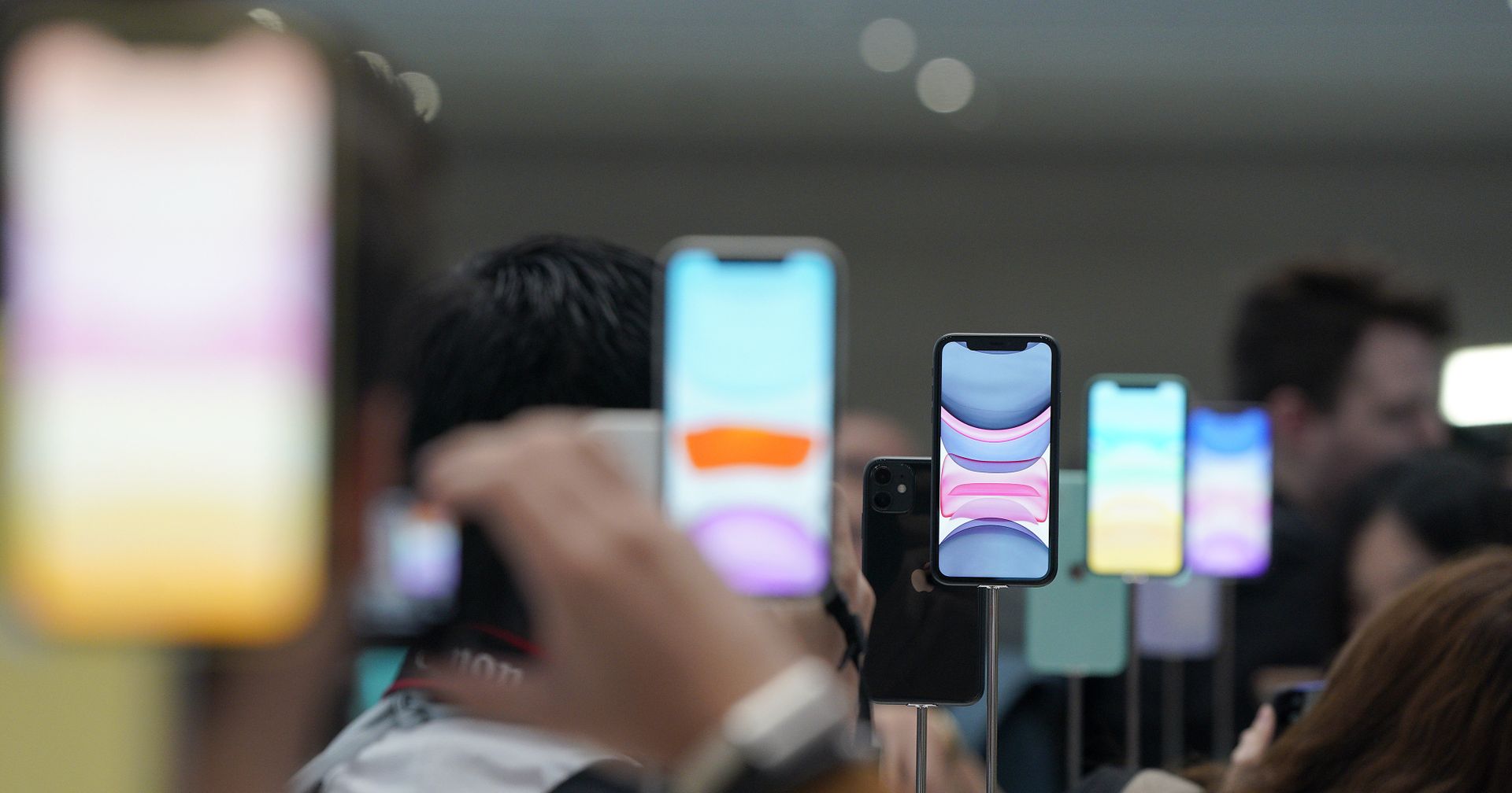 Презентация iPhone 11 Pro и Max для фурналистов - ИноСМИ, 1920, 06.01.2021