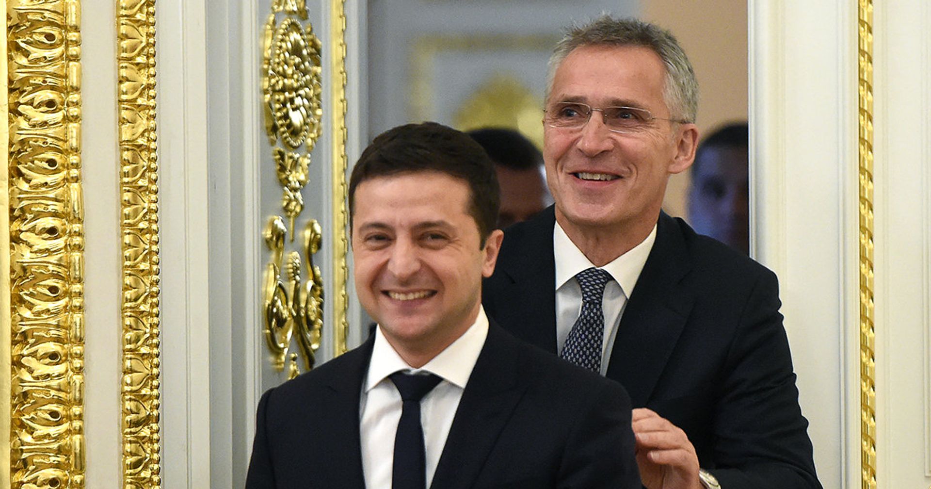 Президент Украины Владимир Зеленский и генеральный секретарь НАТО Йенс Столтенберг - ИноСМИ, 1920, 11.12.2020