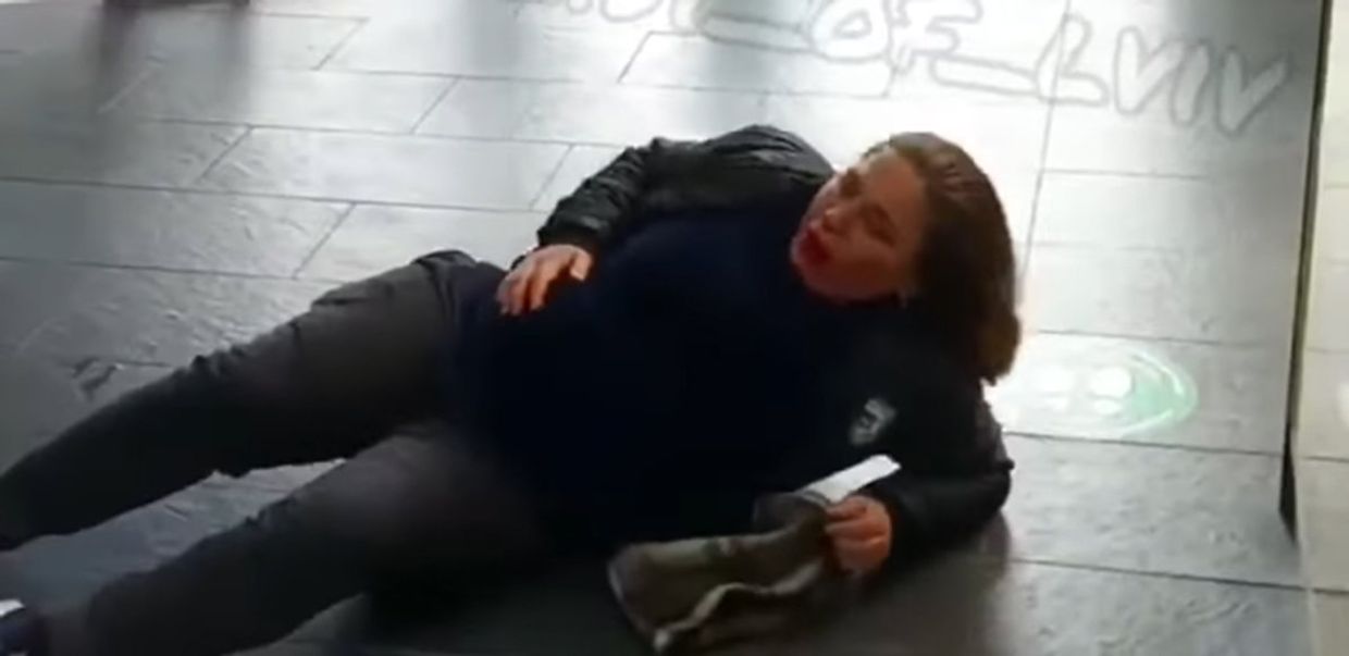 В торговой центра во Львове произошла драка двух женщин