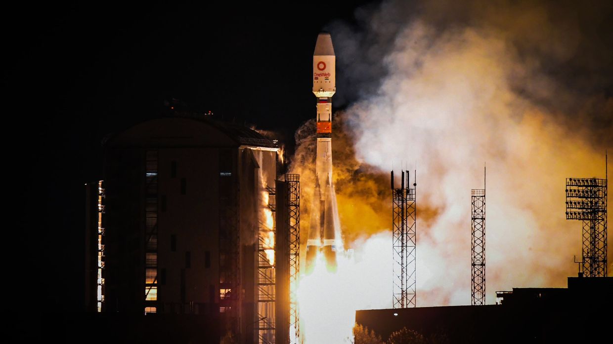 Пуск ракеты-носителя Союз-2.1б с космодрома Восточный