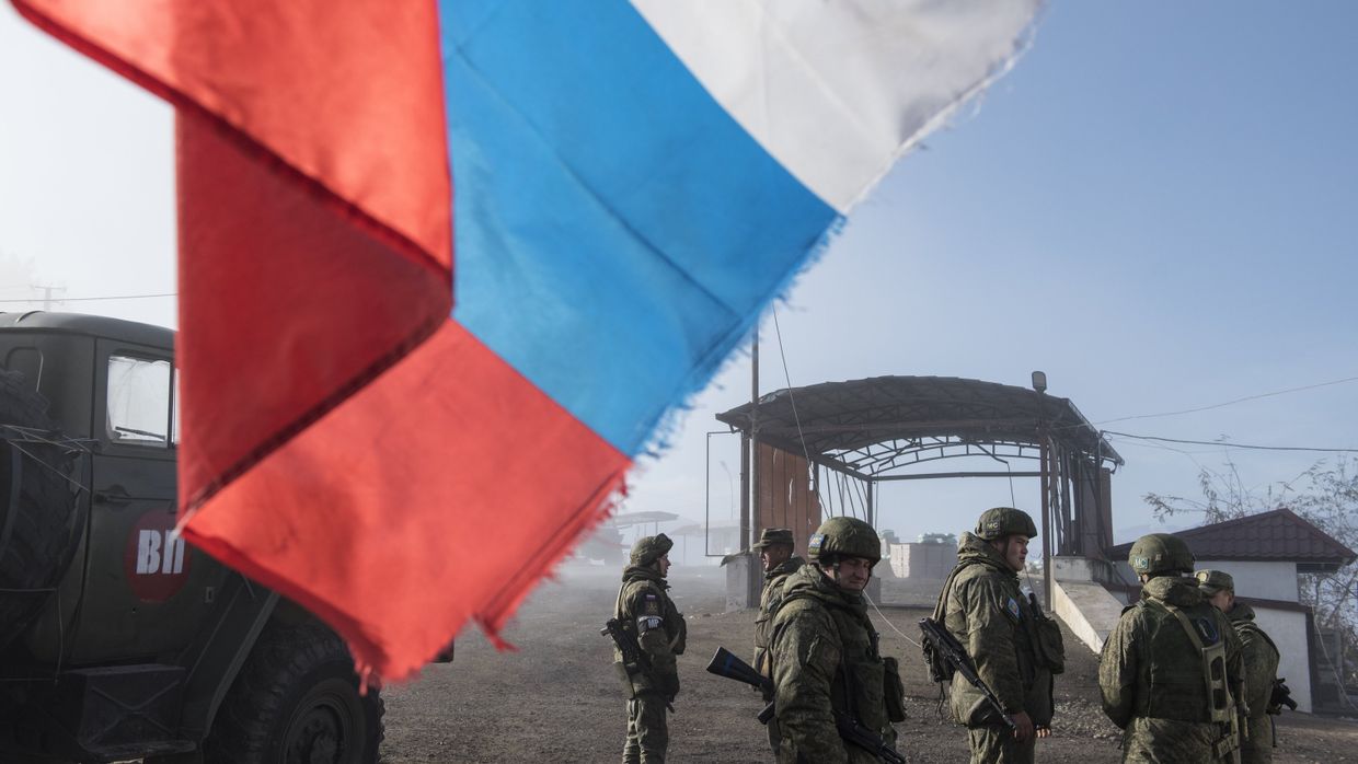 Концерт на блокпосту российских миротворцев в Карабахе