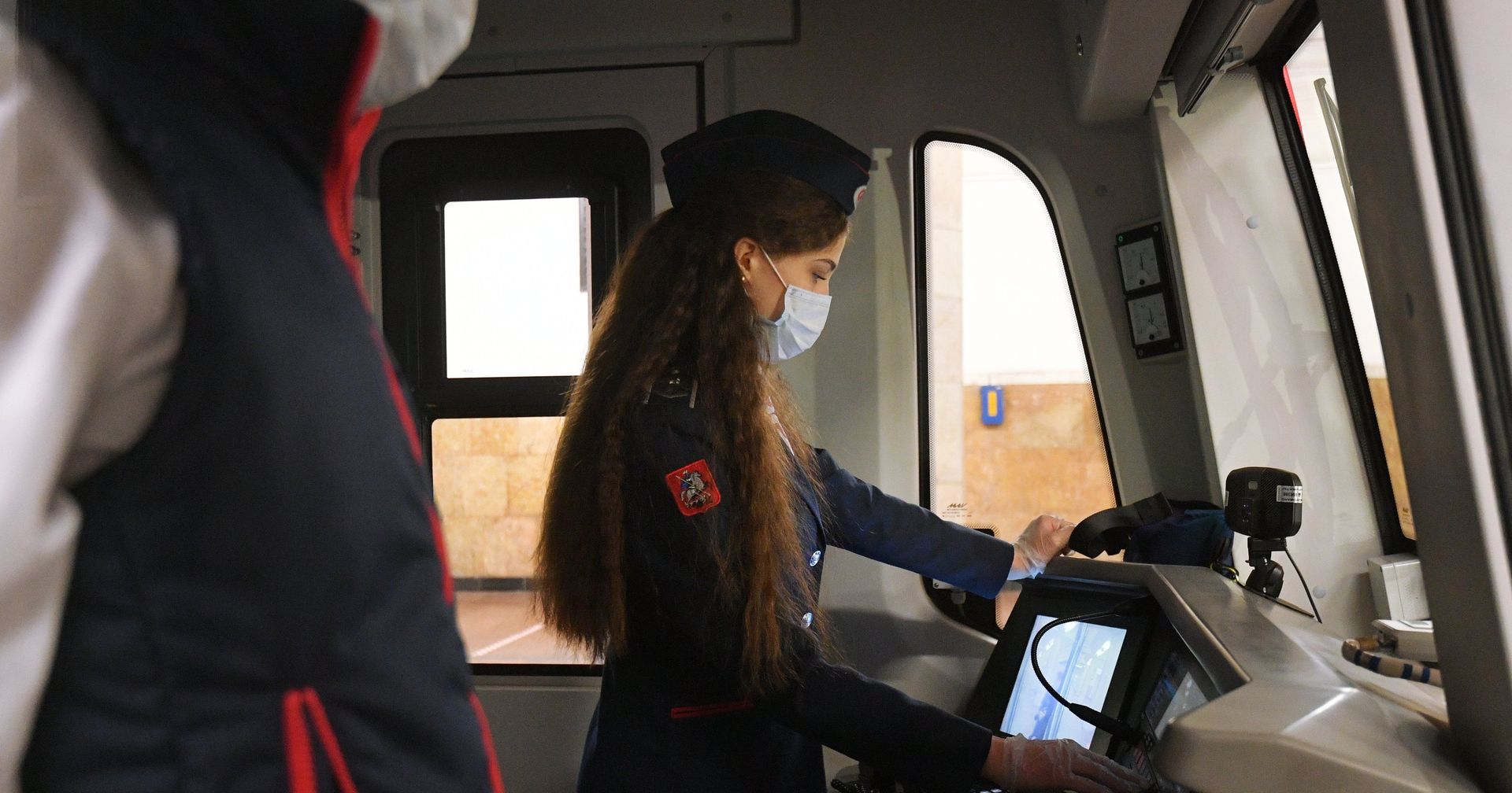 В Московском метро запустили поезд под управлением женщины-машиниста - ИноСМИ, 1920, 11.01.2021