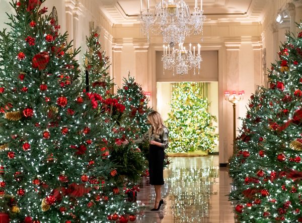Мелания Трамп украсила Белый дом к Рождеству