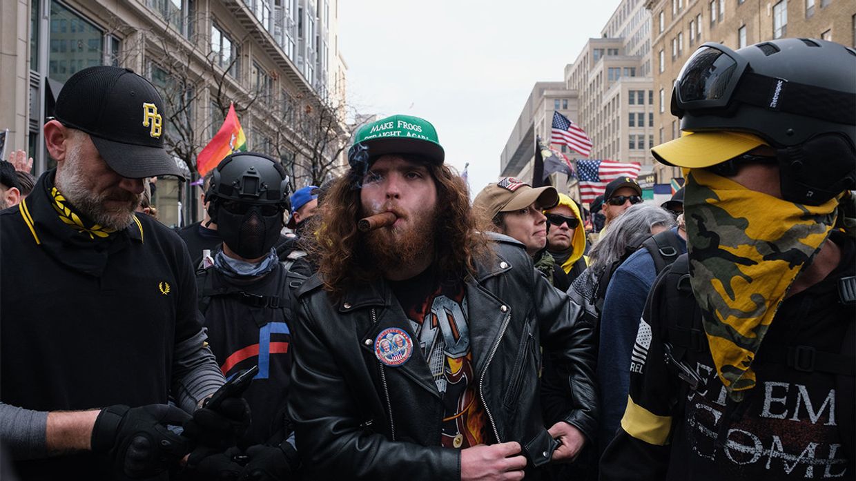 Члены движения Proud Boys участвуют в протестной акции Stop the Steal в Вашингтоне против результатов выборов президента США Члены движения Proud Boys участвуют в протестной акции Stop the Steal в Вашингтоне против результатов выборов президента США