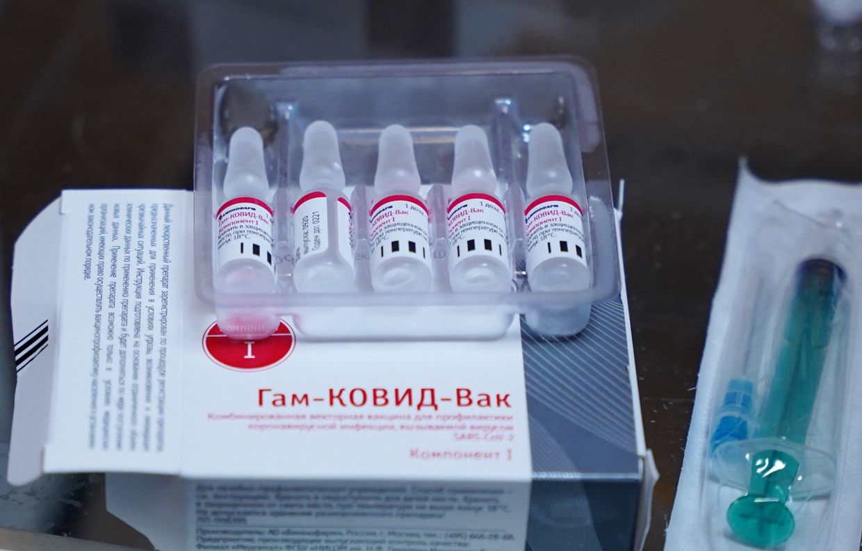 Старт вакцинации от коронавируса в ДНР и ЛНР