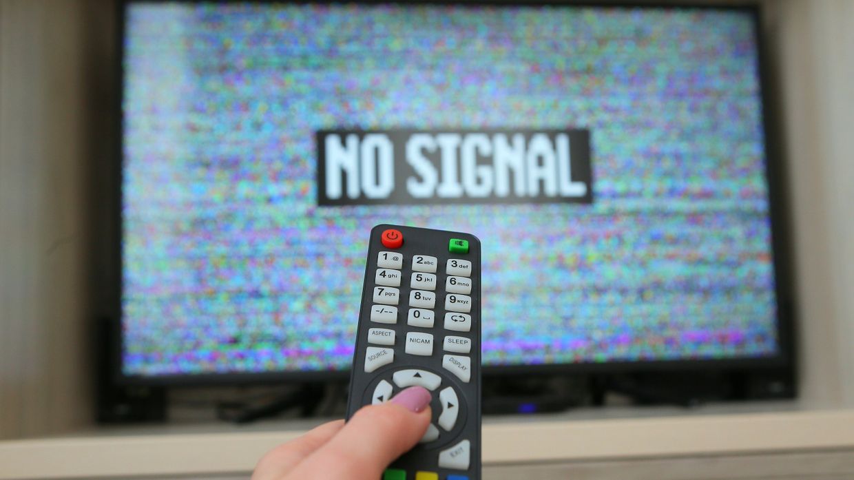 На Украине введены санкции против трех телеканалов