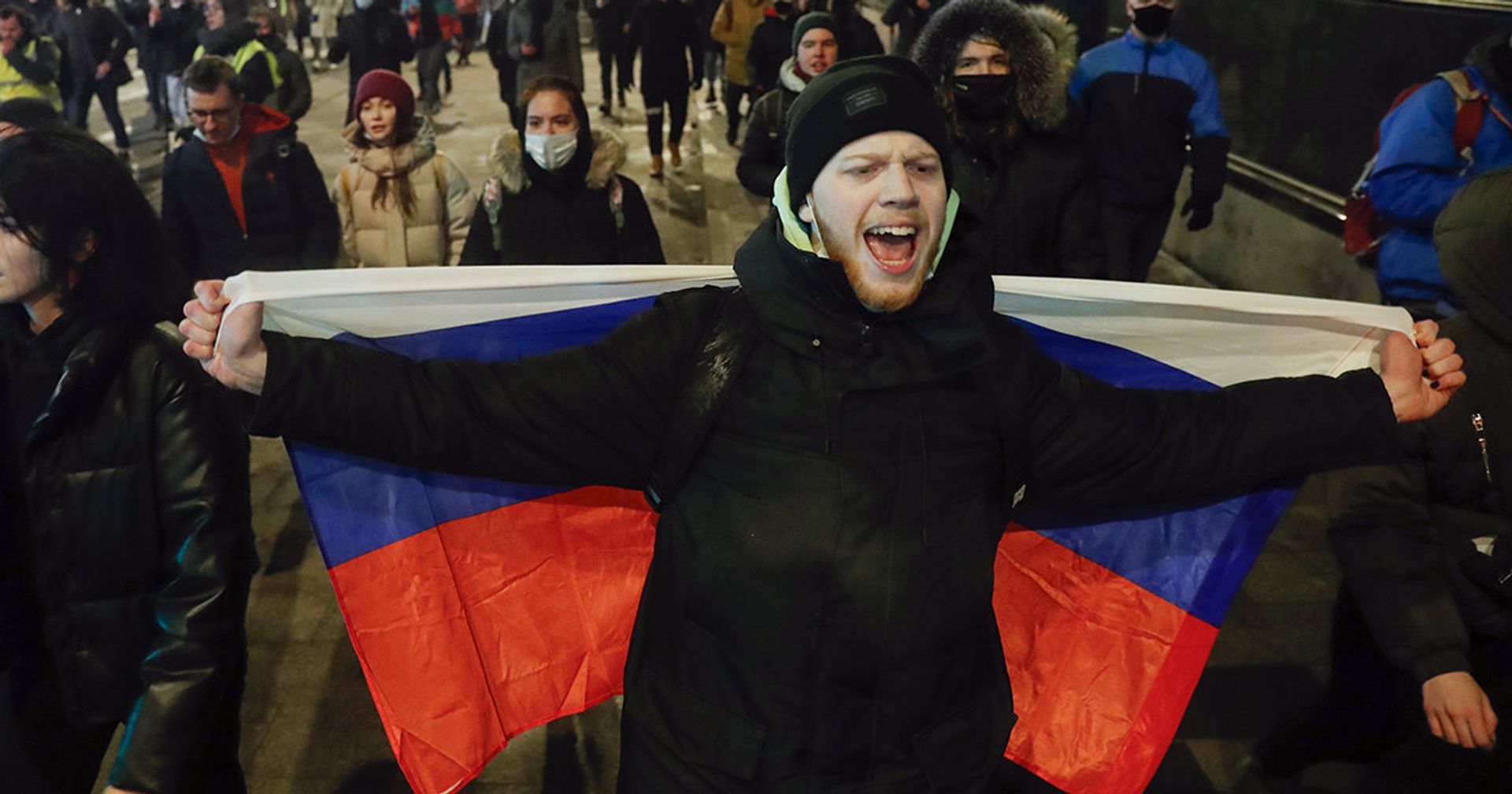Участники несанкционированной акции сторонников Алексея Навального в Москве - ИноСМИ, 1920, 28.02.2021