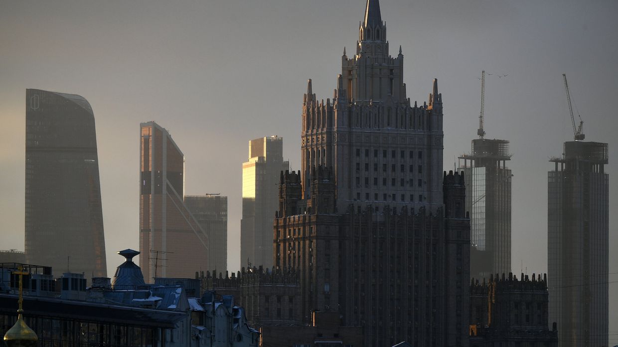 Здание МИДа в Москве
