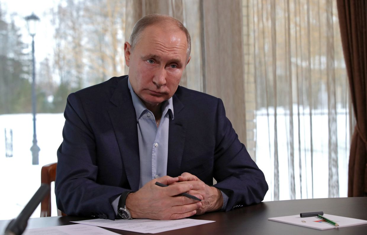 Президент РФ В. Путин провел встречу с учащимися вузов по случаю Дня российского студенчества