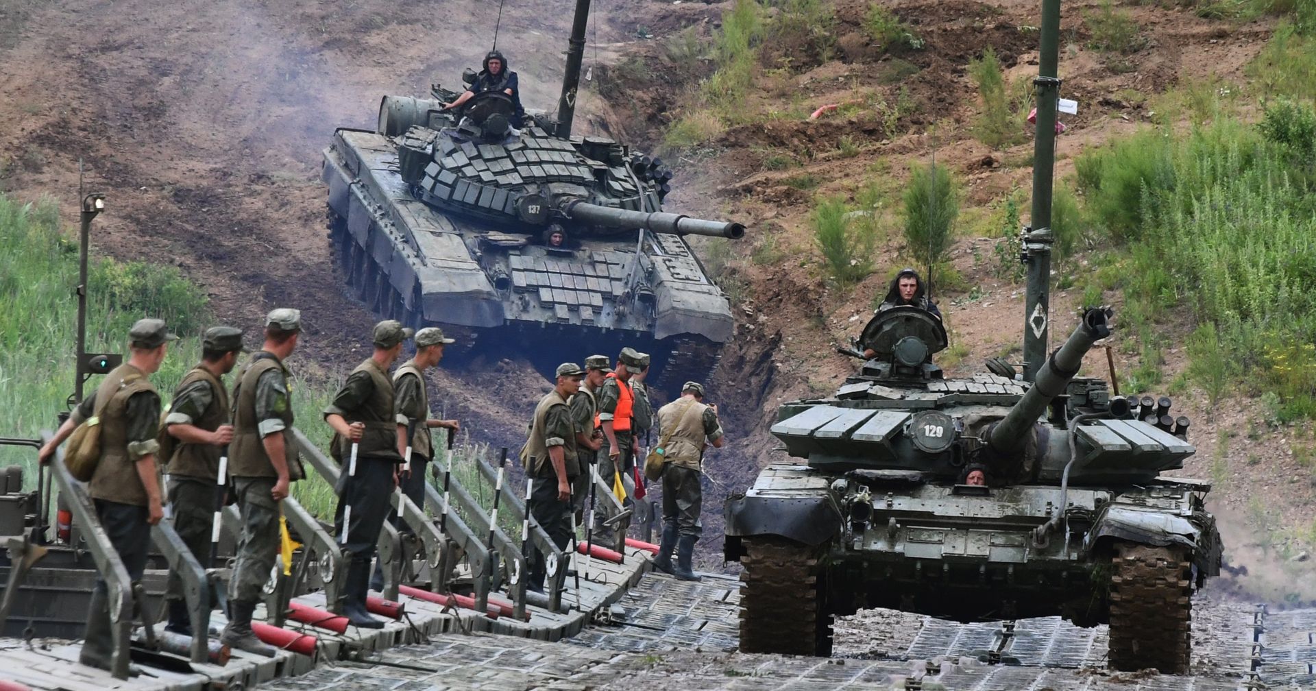 Военные учения по форсированию водной преграды в Приморье Военные учения по форсированию водной преграды в Приморье - ИноСМИ, 1920, 06.07.2021