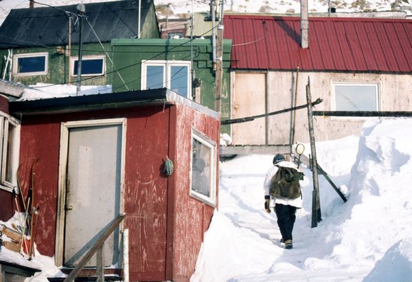 Деревня на острове Малый Диомид