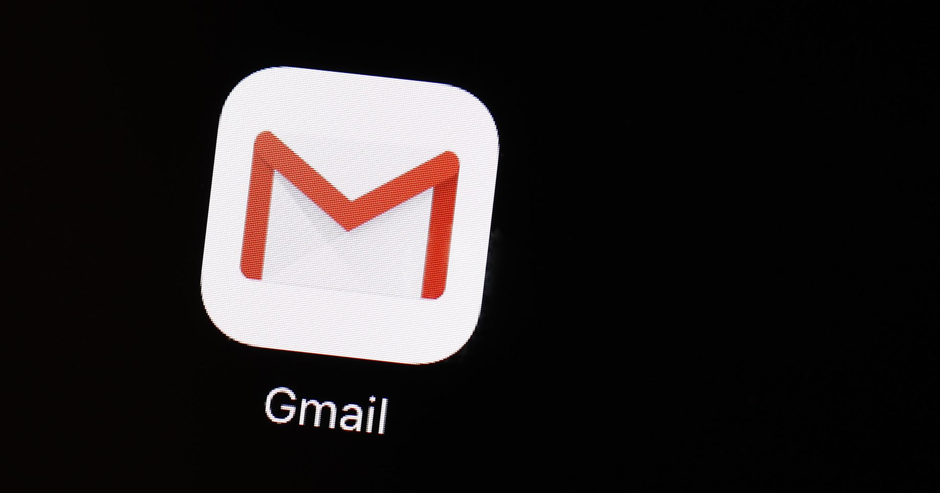 Иконка приложения Google почты на экране iPhone - ИноСМИ, 1920, 16.03.2021