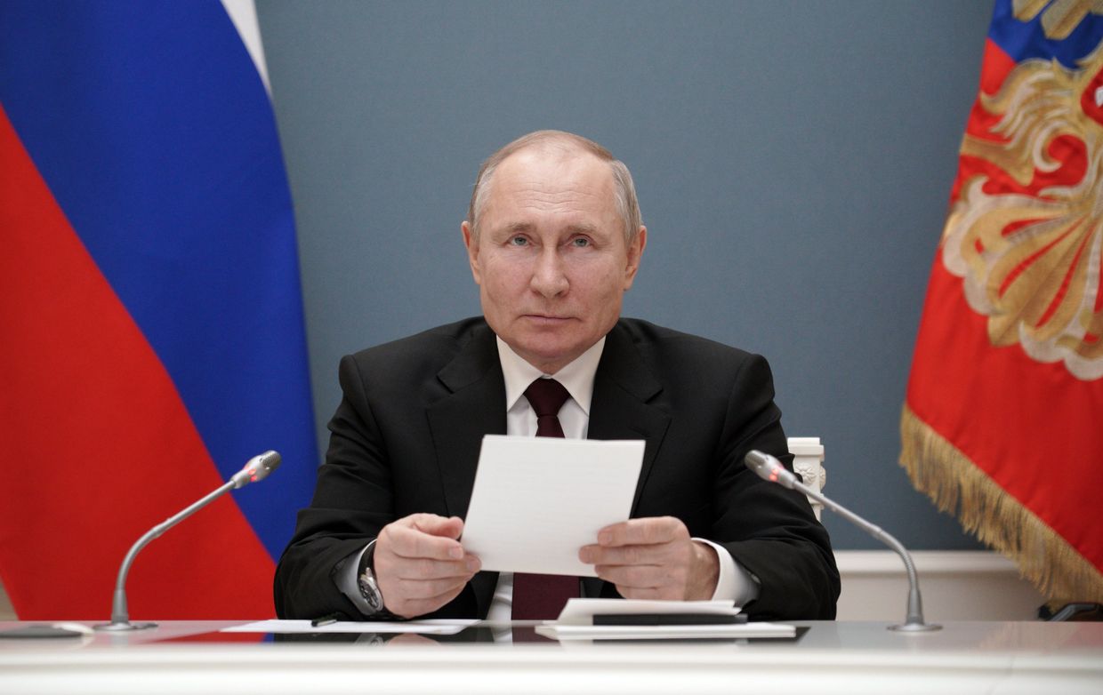 Президент РФ В. Путин принял участие в церемонии запуска Таласского золоторудного комбината