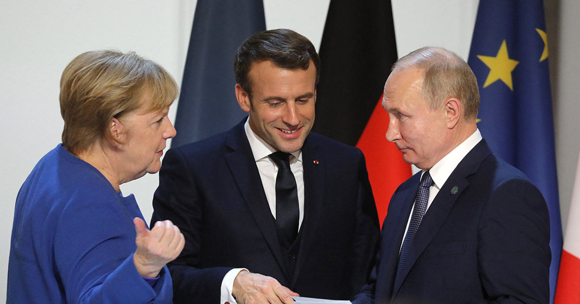 Канцлер Германии Ангела Меркель, президент Франции Эммануэль Макрон и президент России Владимир Путин Канцлер Германии Ангела Меркель, президент Франции Эммануэль Макрон и президент России Владимир Путин - ИноСМИ, 1920, 22.03.2021