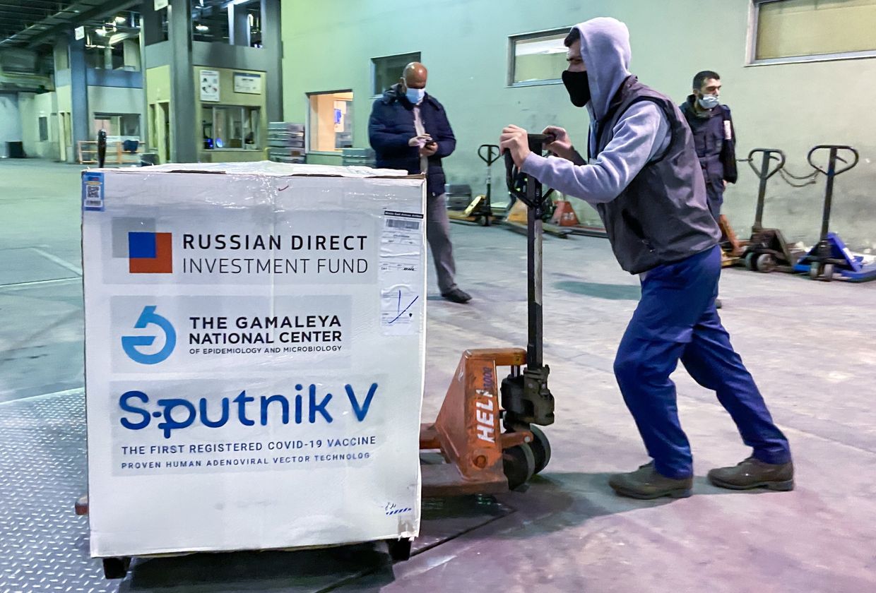 Первая партия вакцины Sputnik V прибыла в Ливан Первая партия вакцины Sputnik V прибыла в Ливан