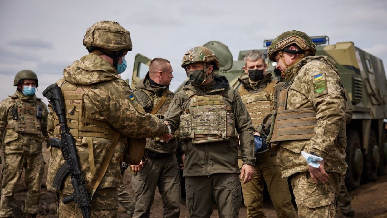 Рабочая поездка президента Украины Владимира Зеленского в Донбасс
