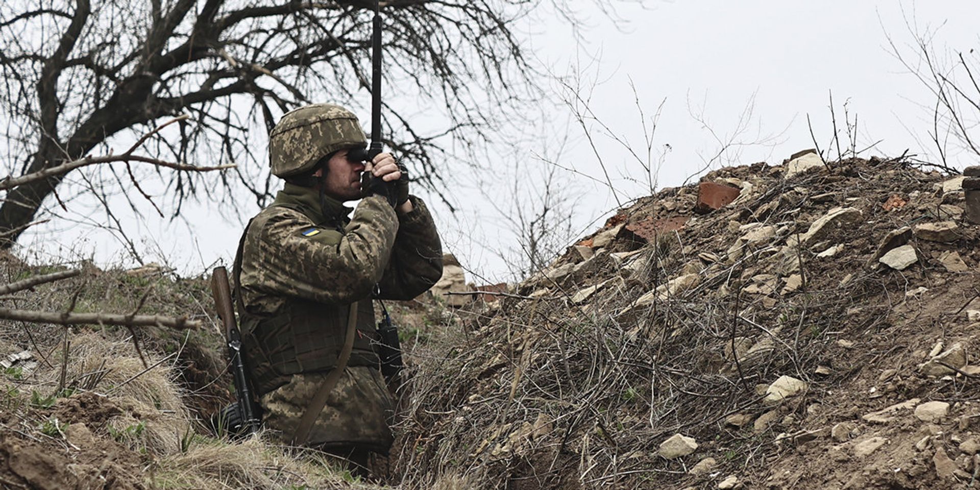 Украинский военный на линии разграничения между ДНР и Украиной - ИноСМИ, 1920, 07.07.2025