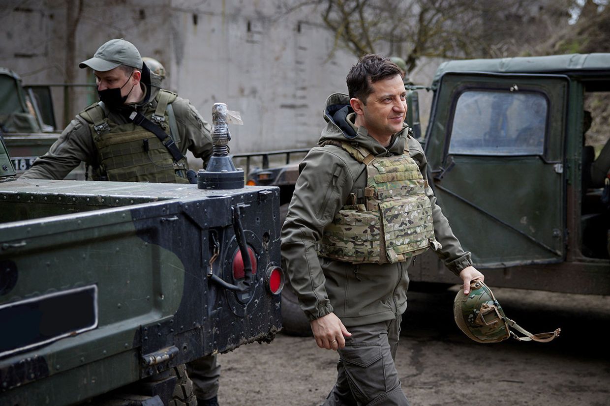 Рабочая поездка президента Украины Владимира Зеленского в Донбасс