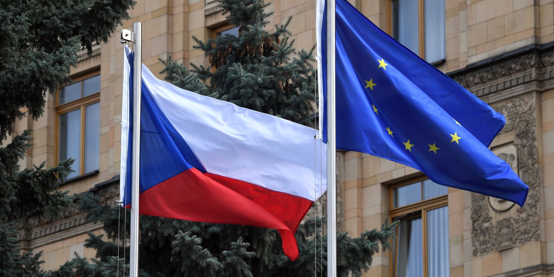 20 сотрудников посольства Чехии в РФ объявлены персонами нон грата - ИноСМИ, 1920, 15.05.2021