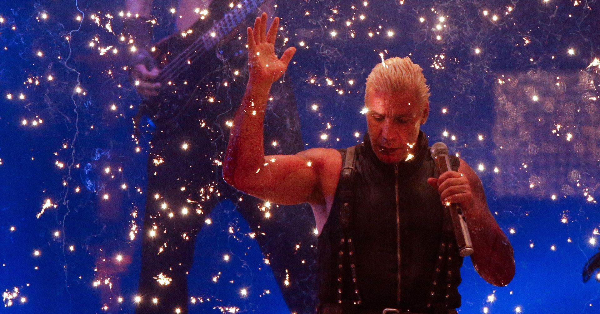 Тилль Линдеманн на концерте Rammstein Тилль Линдеманн на концерте Rammstein - ИноСМИ, 1920, 02.05.2021