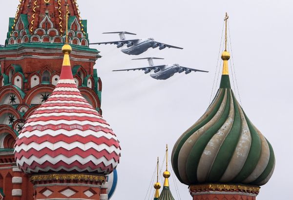Воздушная часть парада в честь 76-й годовщины Победы