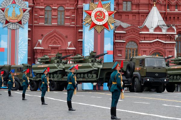 Военный парад в честь 76-й годовщины Победы