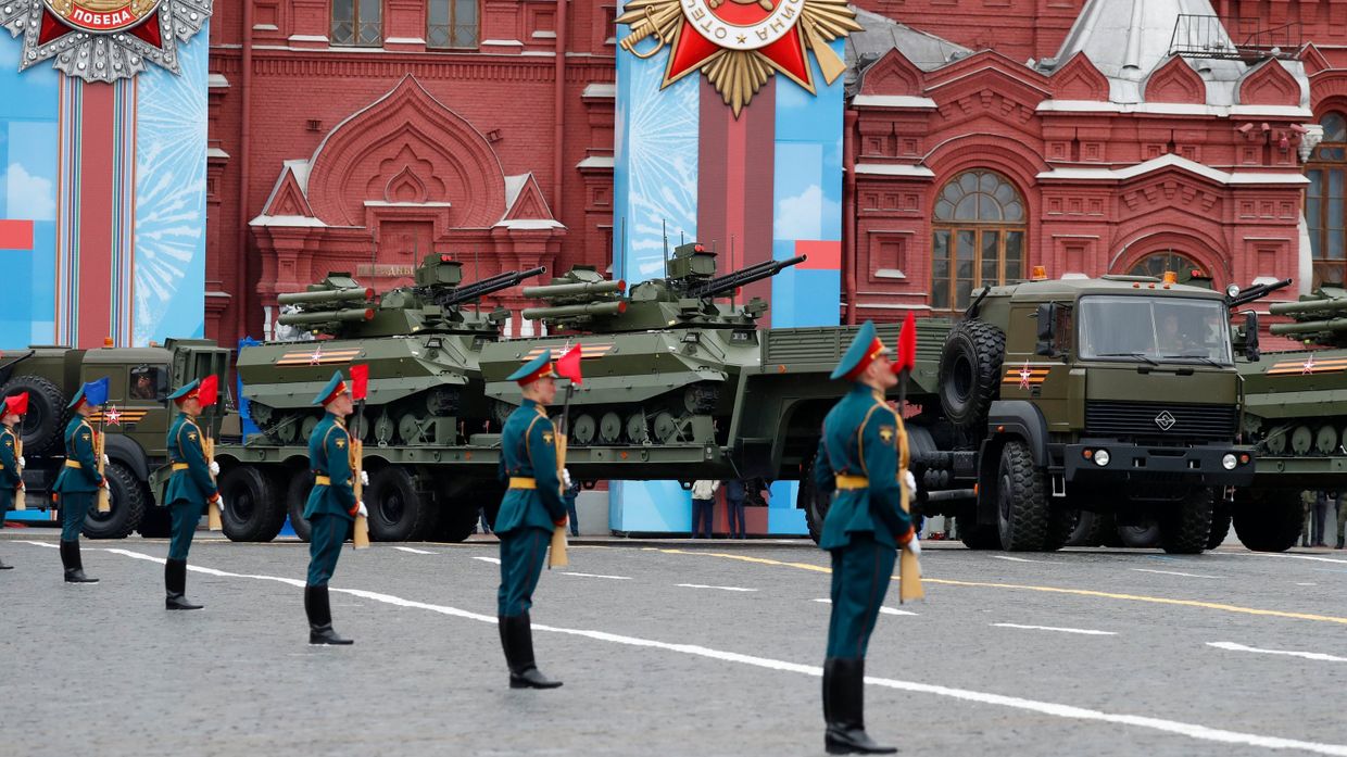 Военный парад в честь 76-й годовщины Победы
