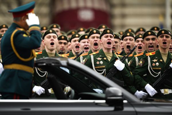 Военный парад в честь 76-й годовщины Победы