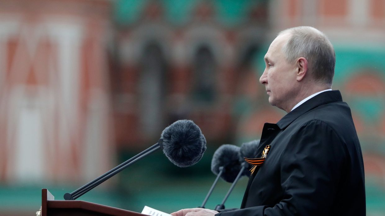 Президент РФ В. Путин на военном параде в честь 76-й годовщины Победы в ВОВ
