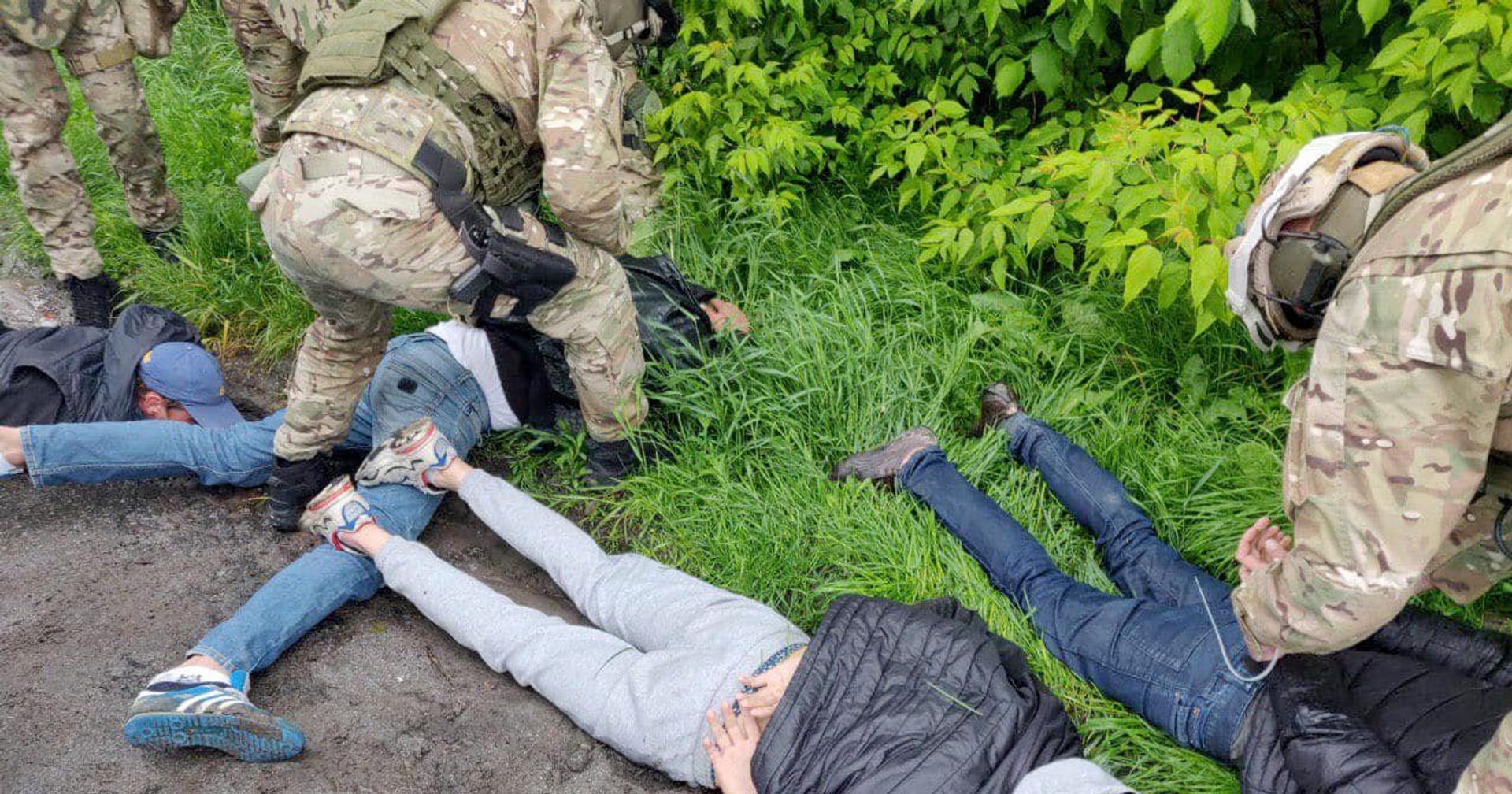 Подозреваемые, задержанные полицией в городе Бровары под Киевом, Украина - ИноСМИ, 1920, 17.05.2021