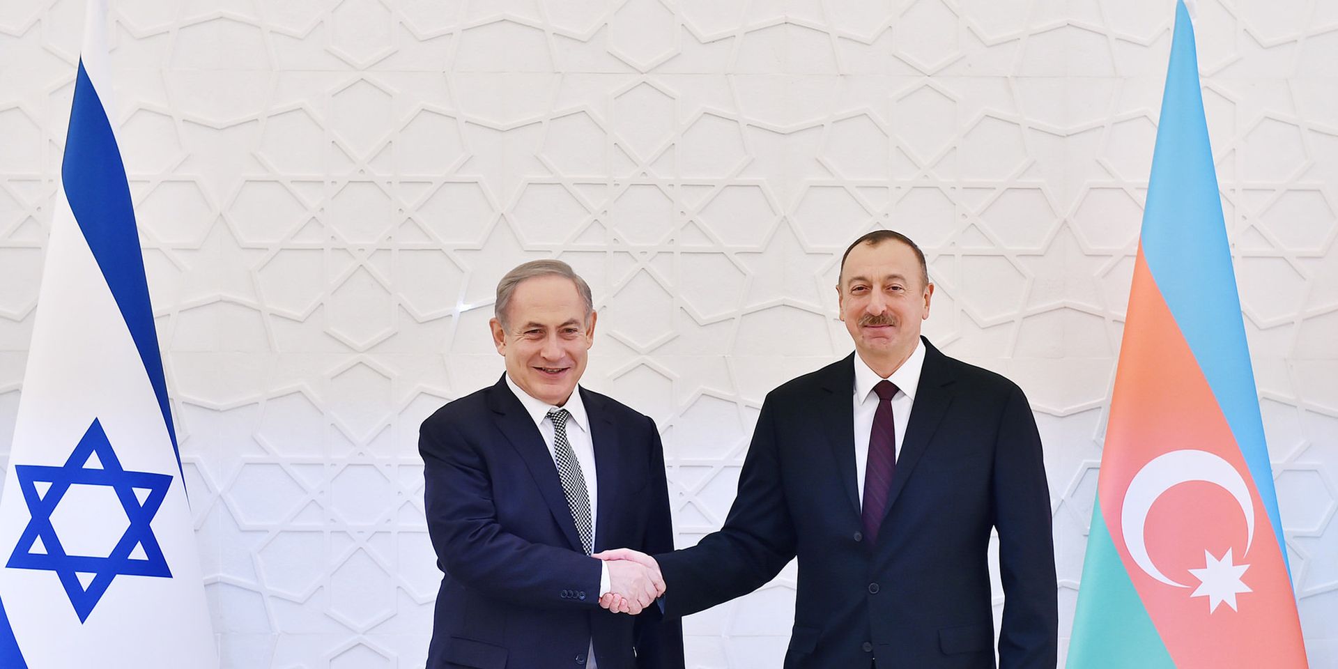 Премьер-министр Израиля Биньямин Нетаньяху и президент Азербайджана Ильхам Алиев Премьер-министр Израиля Биньямин Нетаньяху и президент Азербайджана Ильхам Алиев - ИноСМИ, 1920, 19.05.2021