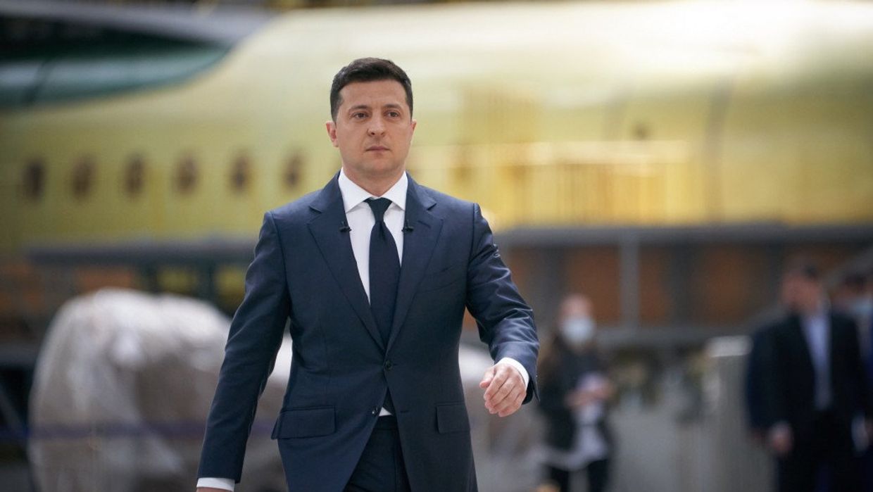 Президент Украины Владимир Зеленский выступает на пресс-конференции