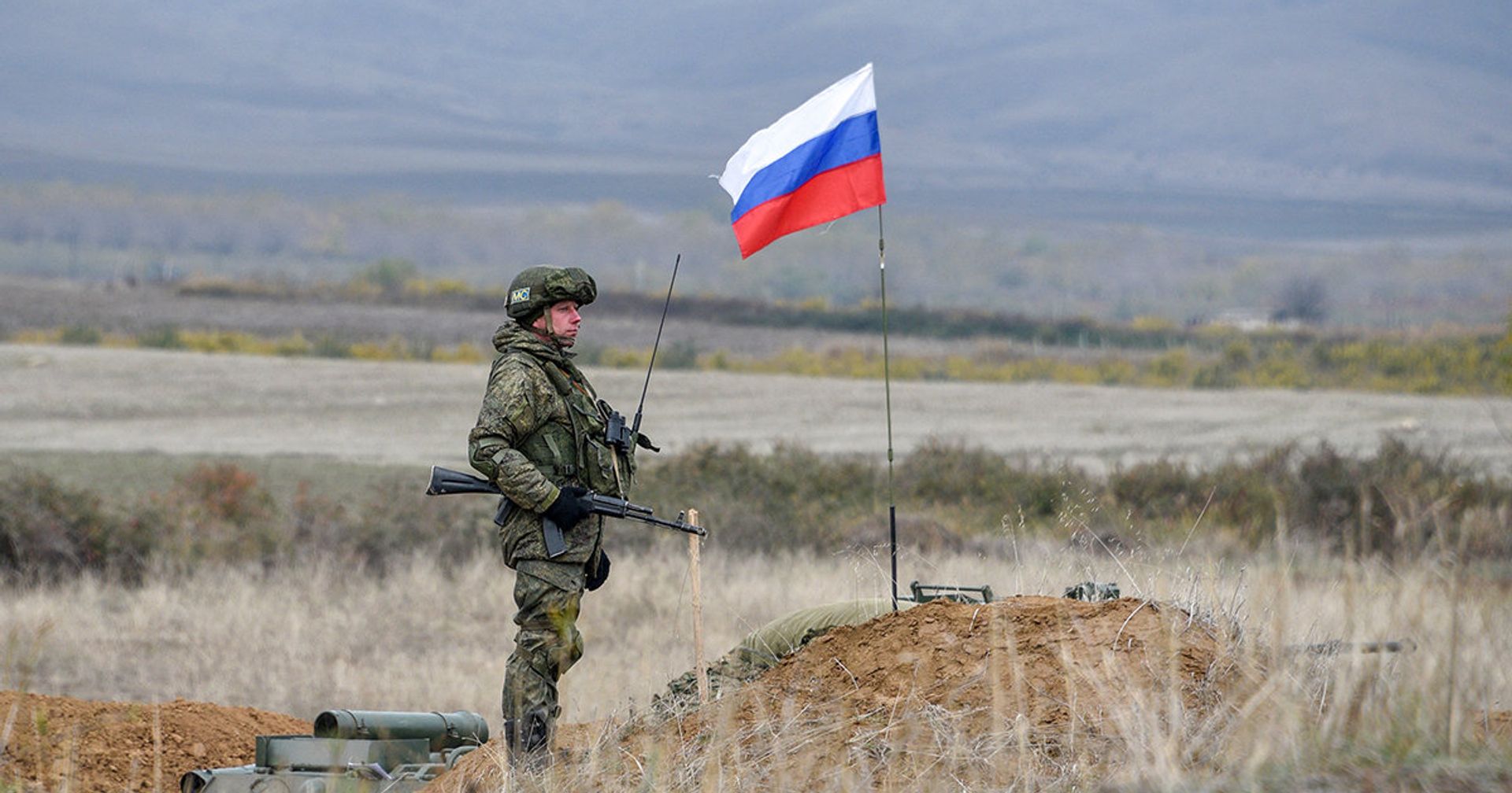 Российский миротворец у контрольно-пропускного пункта недалеко от Аскерана - ИноСМИ, 1920, 21.05.2021
