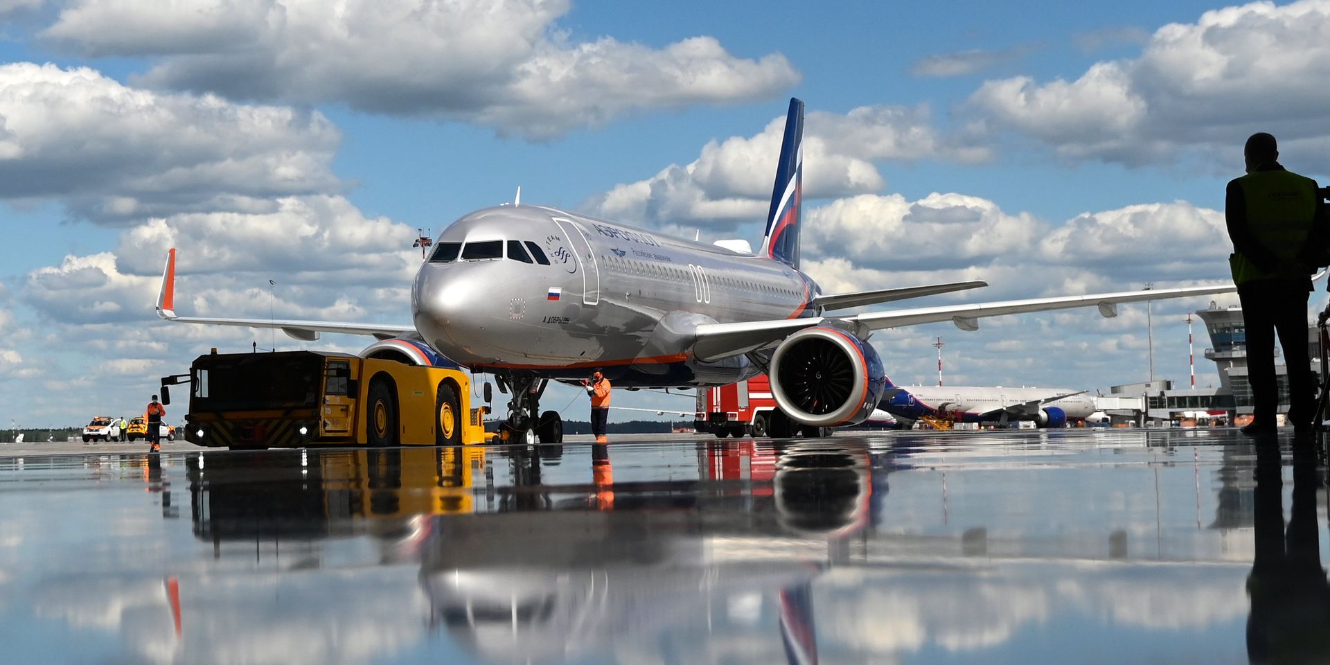 Презентация самолётов нового типа в парке Аэрофлота Airbus A321/320neo - ИноСМИ, 1920, 14.09.2025